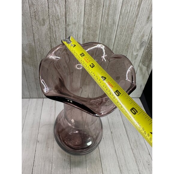 Vintage Amethyst Purple Blown Art Glass Long Neck Vase Ruffled Edge 11" Tall - Picture 9 of 9